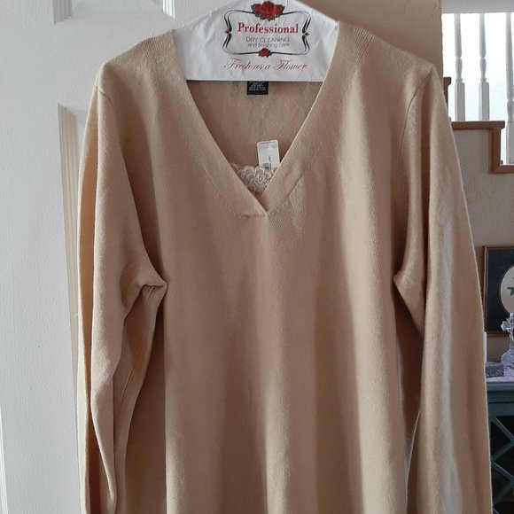 New East 5th Beige Sweater - Picture 1 of 4